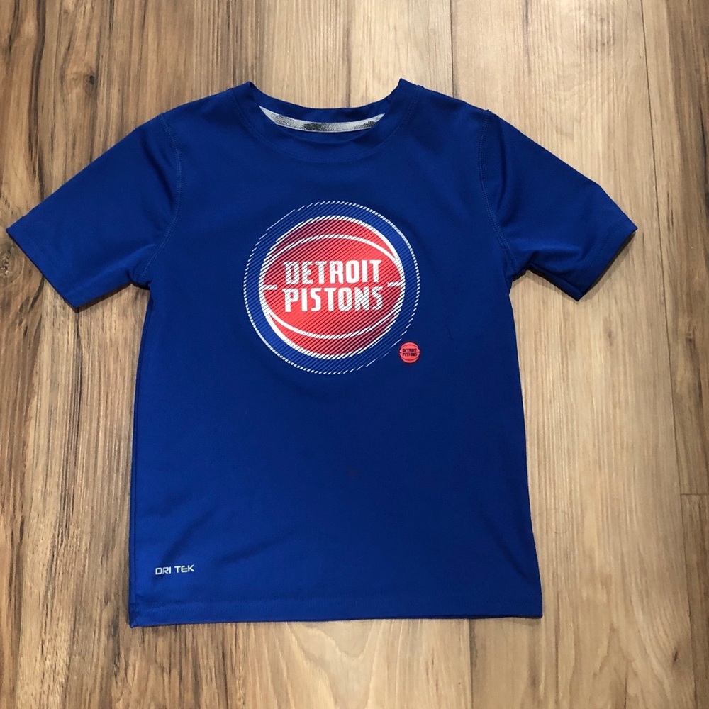 Detroit Pistons T-shirt